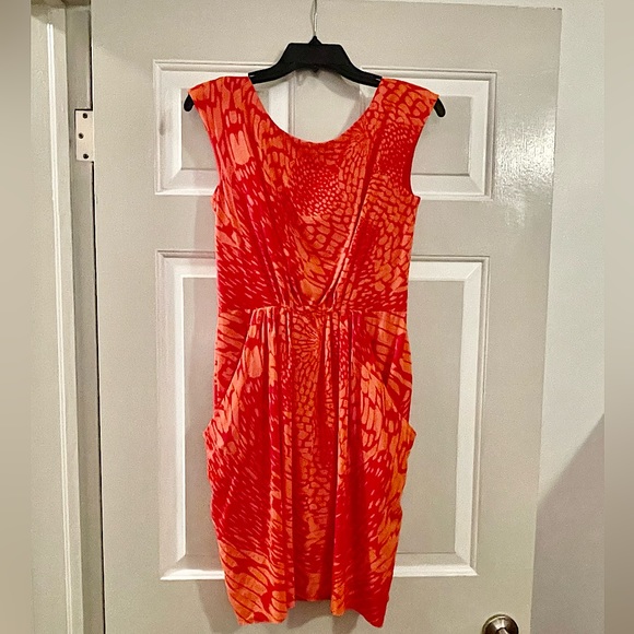 Shoshanna Dresses & Skirts - Shoshanna Silk Print Coral Red Pink Orange Sleeveless Mini Dress